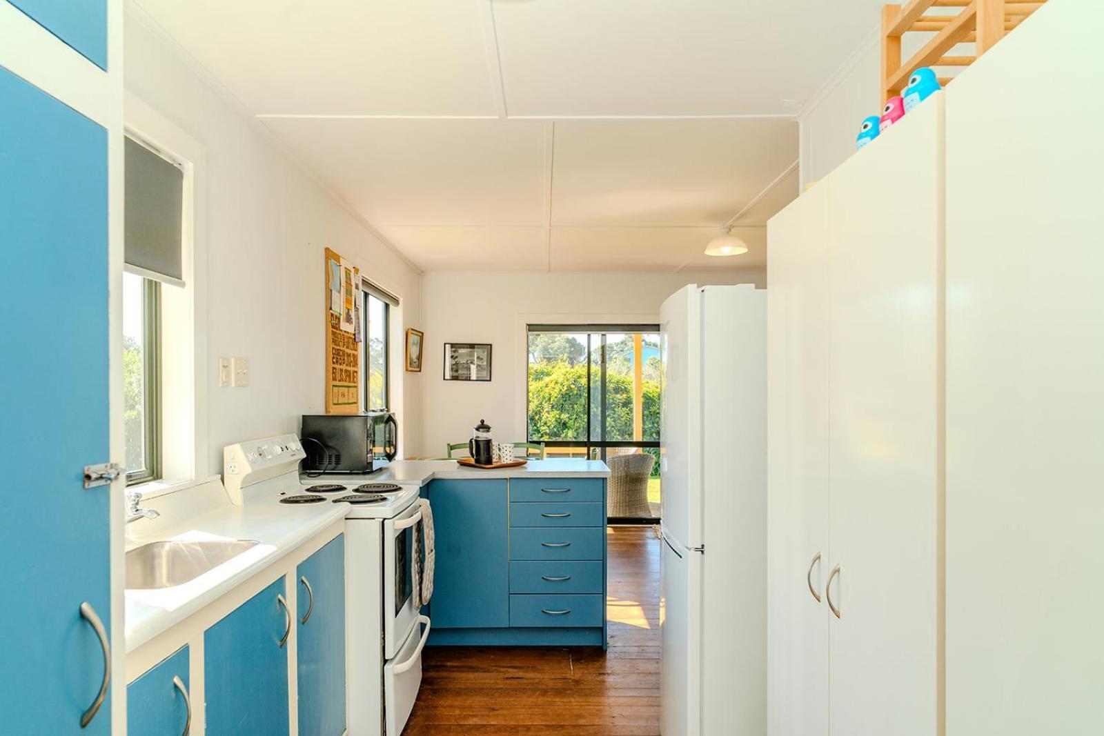 Fun Family Bach, Close To Beach And Shops! Waihi Exterior foto